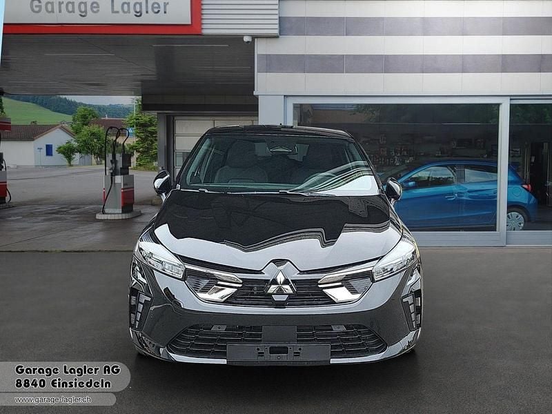 Neu Mitsubishi Colt Intense 145 PS (106 kW) 2025 Schwarz Limousine