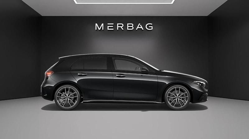 Neu Mercedes A220 190 PS (139 kW) 2026 Schwarz Limousine