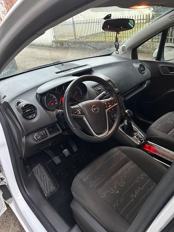 Gebraucht Opel Meriva 120 PS (88 kW) 2010 Van / Kleinbus