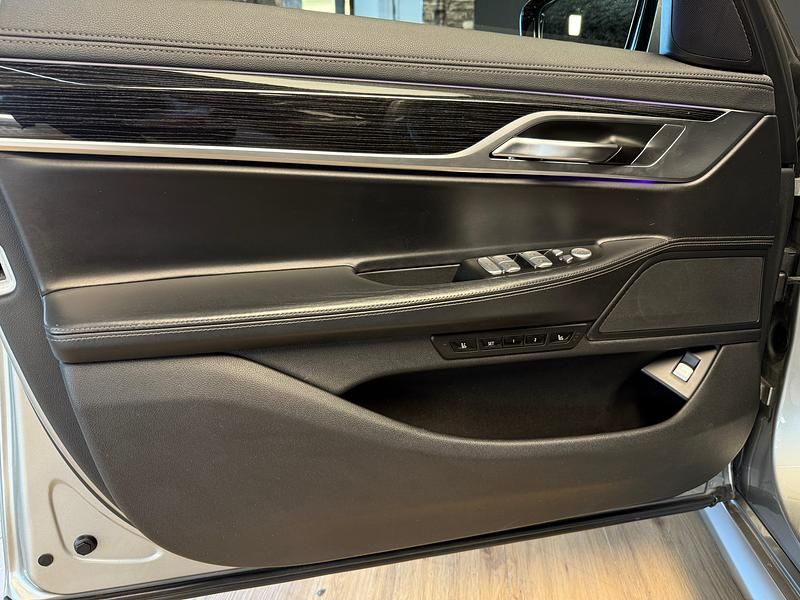 Gebraucht BMW 730 M Sport 265 PS (194 kW) 2019 Limousine