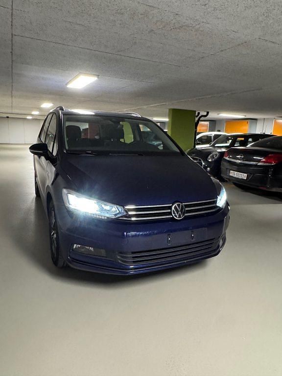 Gebraucht VW Touran Comfortline 122 PS (89 kW) 2023 Van / Kleinbus