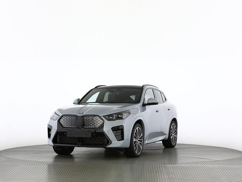 Gebraucht BMW iX2 Comfort Edition 225 kW (306 PS) 2024 Grau SUV