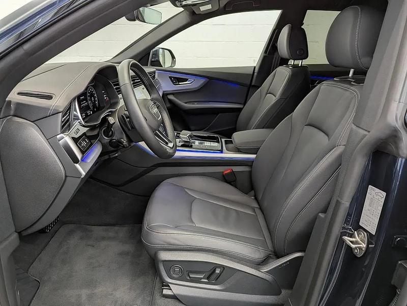 Gebraucht Audi Q8 S-Line 231 PS (169 kW) 2026 Blau SUV