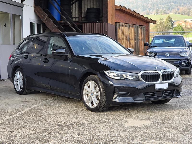 Gebraucht BMW 330e 292 PS (214 kW) 2021 Kombi