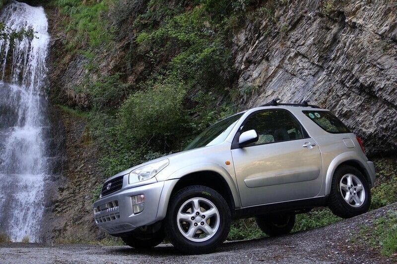 Gebraucht 2004 Toyota RAV4 Sol SUV | CHF 12’500 - Bild 1/4