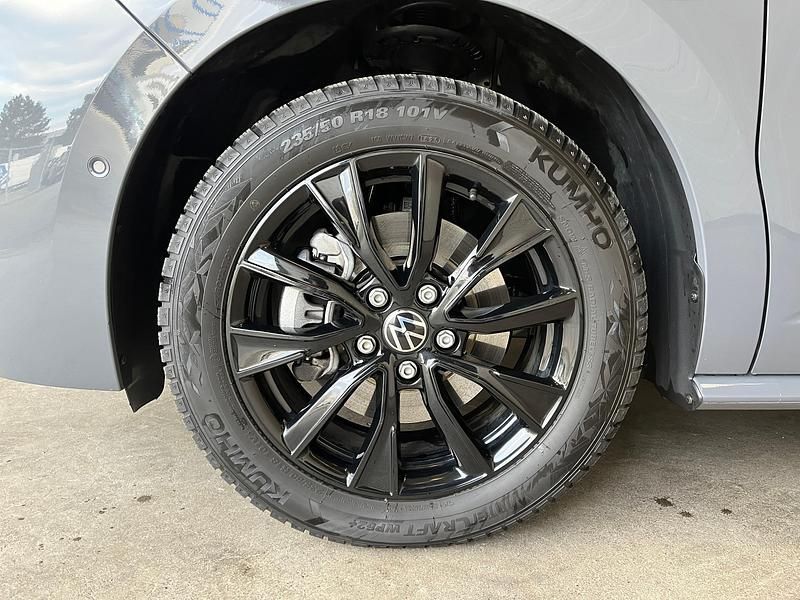 Gebraucht VW Multivan Edition 150 PS (110 kW) 2025 Van