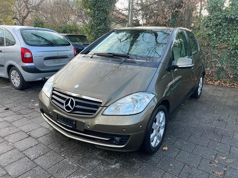Gebraucht Mercedes A160 Avantgarde 95 PS (69 kW) 2011