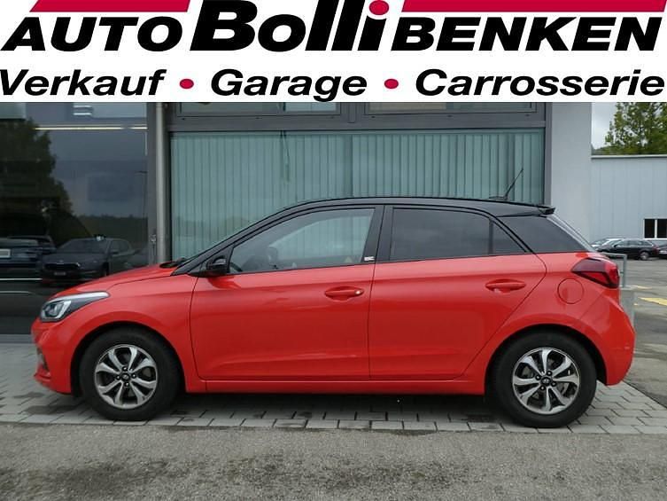 Rot Gebraucht 2019 Hyundai i20 Limousine | CHF 13’980 (Fairer Preis) - Bild 1/4