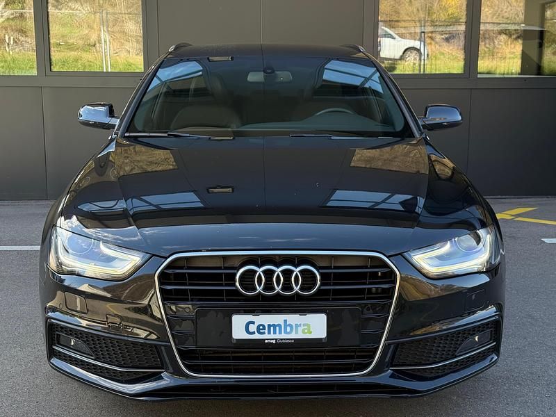 Gebraucht Audi A4 S-Line 143 PS (105 kW) 2012