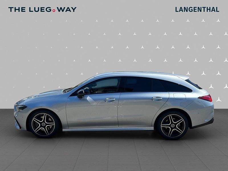 Gebraucht Mercedes CLA200 163 PS (119 kW) 2024 Silber Kombi