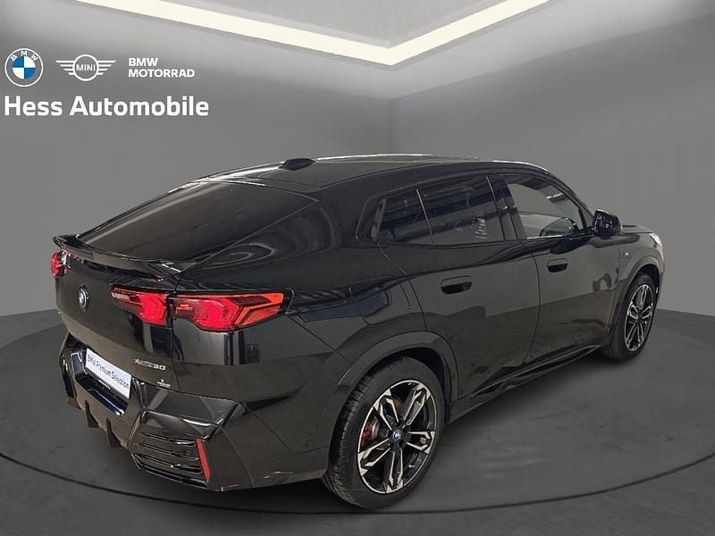 Gebraucht BMW iX2 M Sport 225 kW (306 PS) 2024 Schwarz SUV