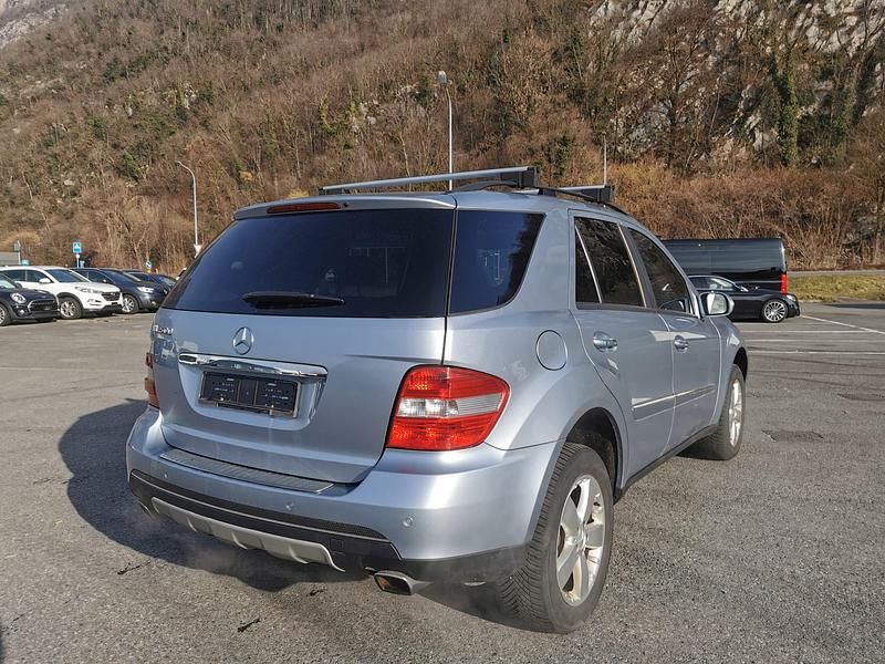 Gebraucht Mercedes ML500 306 PS (225 kW) 2006 SUV