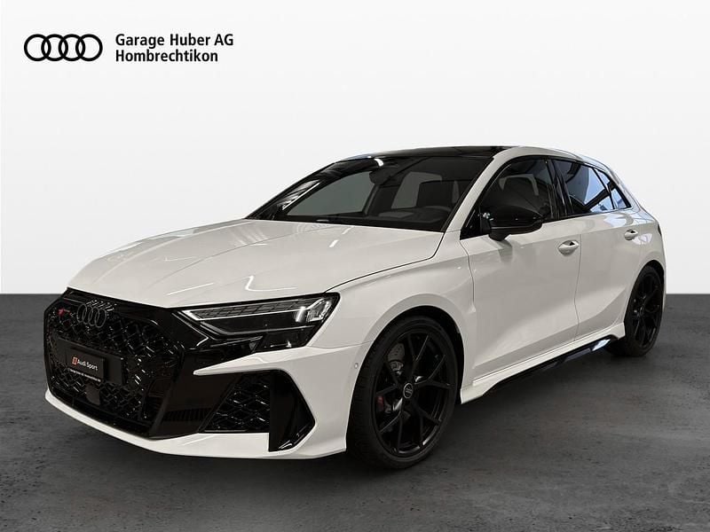 Weiss Neu 2025 Audi RS3 Ambiente Limousine | CHF 82’300 (Superpreis) - Bild 1/4