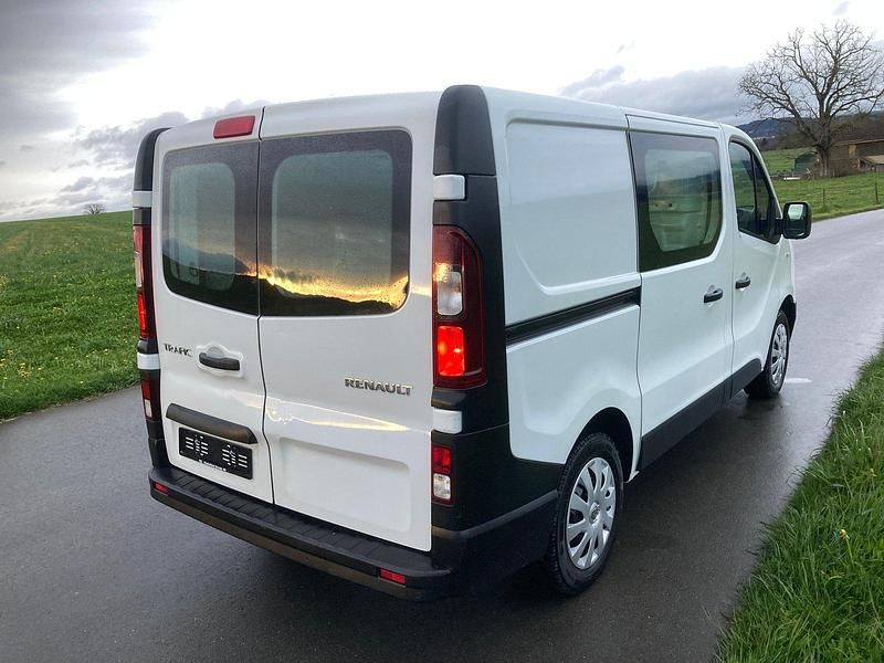 Gebraucht Renault Trafic 125 PS (91 kW) 2018 Van / Kleinbus