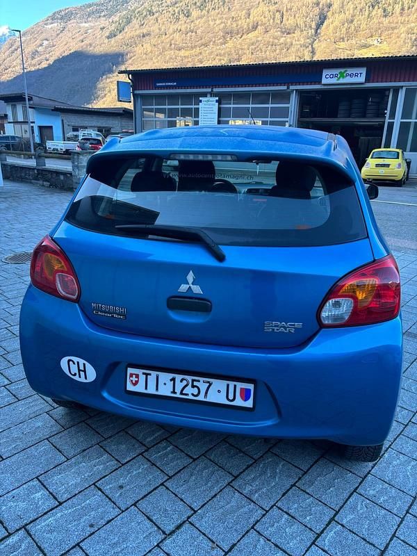 Gebraucht Mitsubishi Space Star Inform 71 PS (52 kW) 2014 Van / Kleinbus