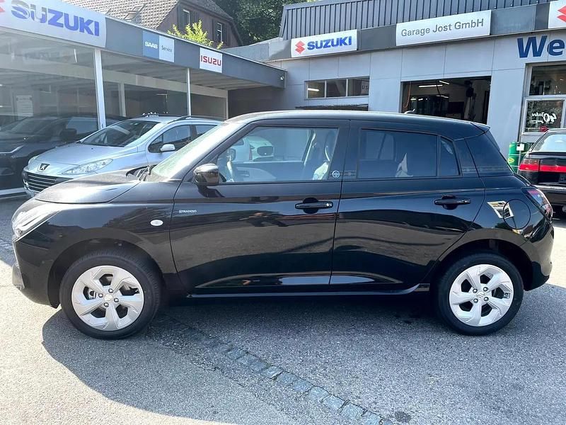 Neu Suzuki Swift 82 PS (60 kW) 2025 Schwarz Kleinwagen