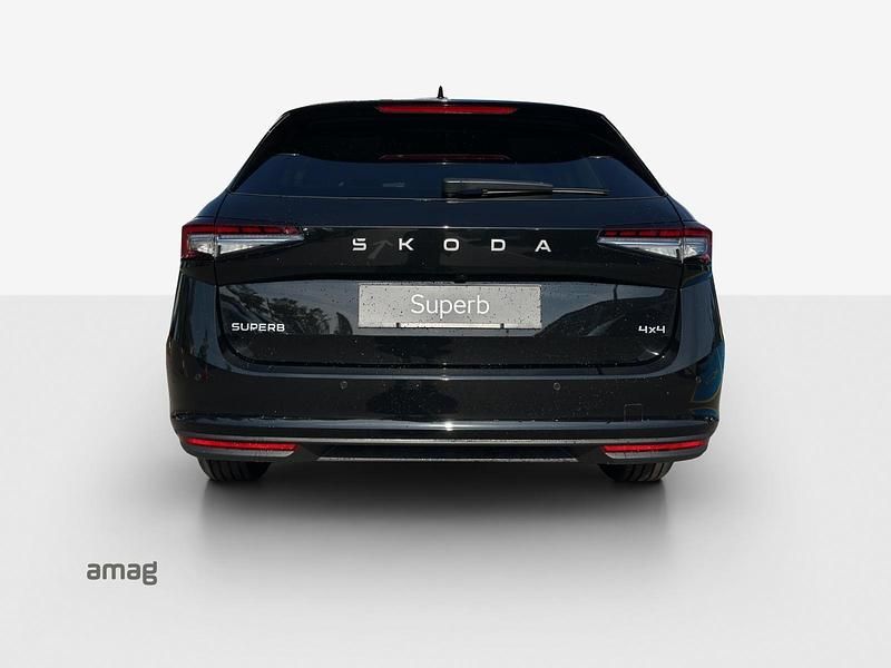 Gebraucht Skoda Superb Selection 193 PS (141 kW) 2025 Ebony schwarz, metallic Kombi