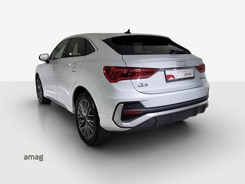 Gebraucht Audi Q3 Sportback S-Line 245 PS (180 kW) 2022 Gletscherweiss metallic SUV