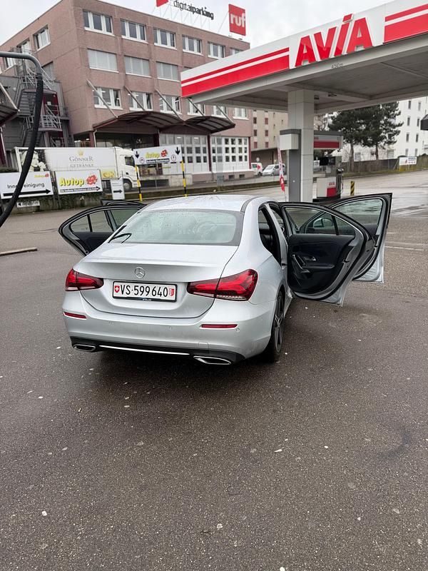 Gebraucht Mercedes A200 150 PS (110 kW) 2022