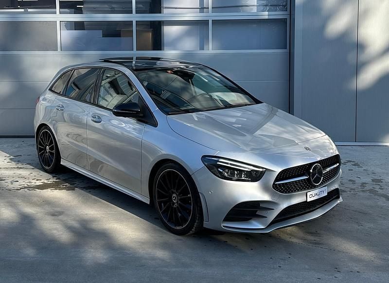Gebraucht Mercedes B200 AMG line 163 PS (119 kW) 2019 Van / Kleinbus