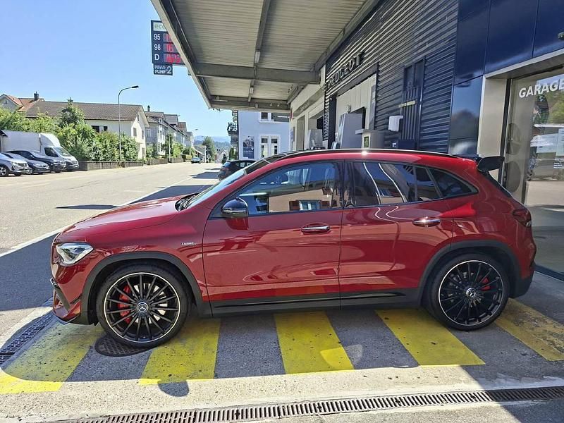 Gebraucht Mercedes GLA35 AMG AMG 306 PS (225 kW) 2020 Rot SUV
