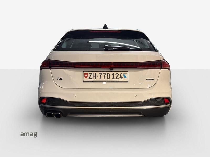 Gebraucht Audi A5 Attraction 204 PS (150 kW) 2025 Arkonaweiss Kombi