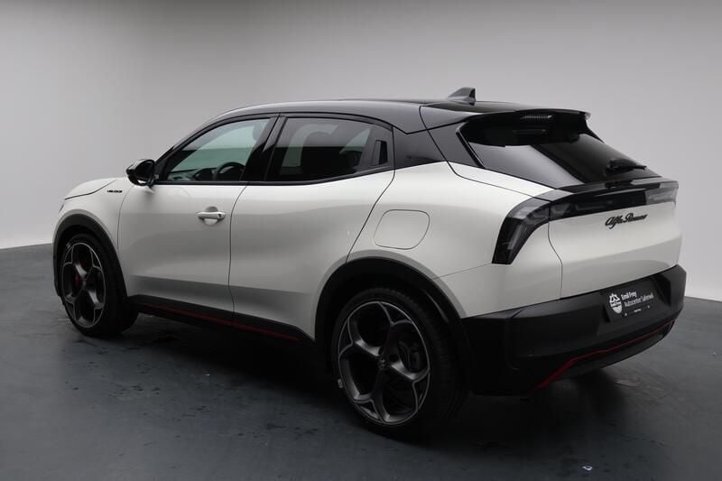 Gebraucht Alfa Romeo Junior Veloce 206 kW (281 PS) 2025 Weiss SUV