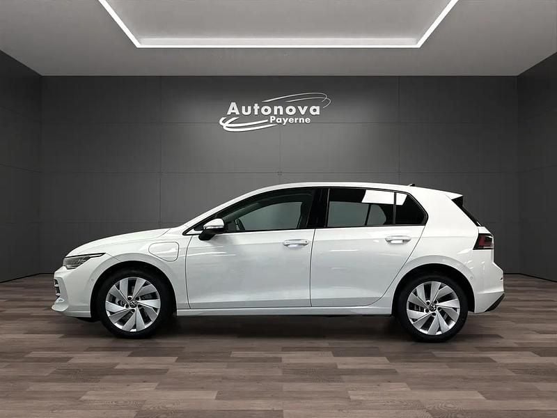 Gebraucht VW Golf VIII Life 204 PS (150 kW) 2025 Weiss