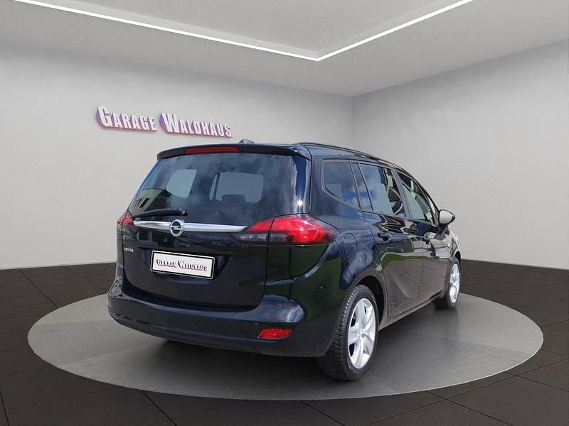 Gebraucht Opel Zafira Enjoy 140 PS (102 kW) 2018 Van / Kleinbus