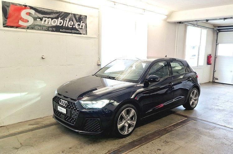 Gebraucht Audi A1 Sportback Attraction 110 PS (80 kW) 2021 Kleinwagen