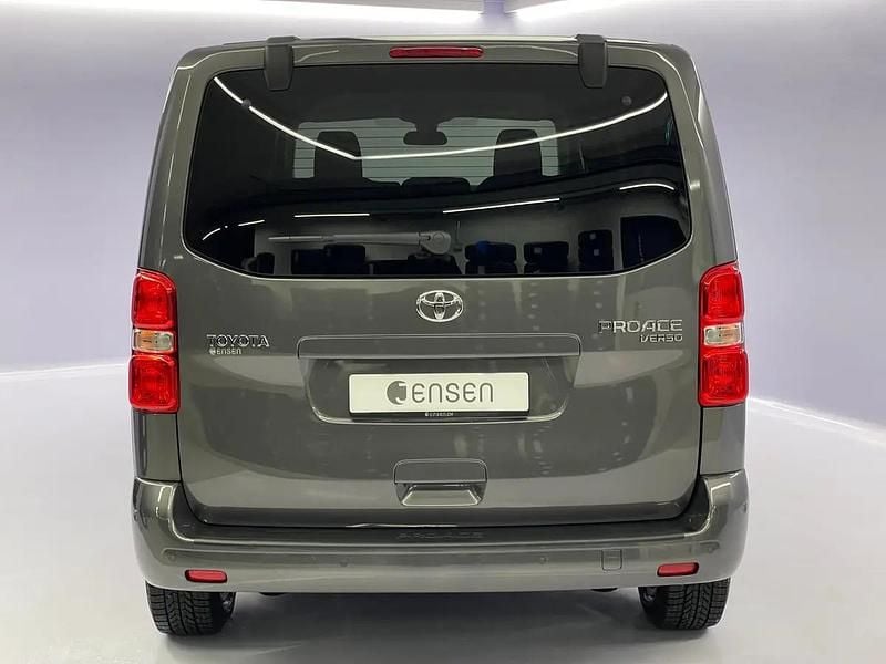 Gebraucht Toyota Proace Verso Trend 177 PS (130 kW) 2026 Gray Kombi