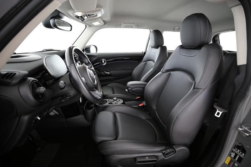 Gebraucht Mini Cooper SE 135 kW (184 PS) 2022 Grau Kleinwagen