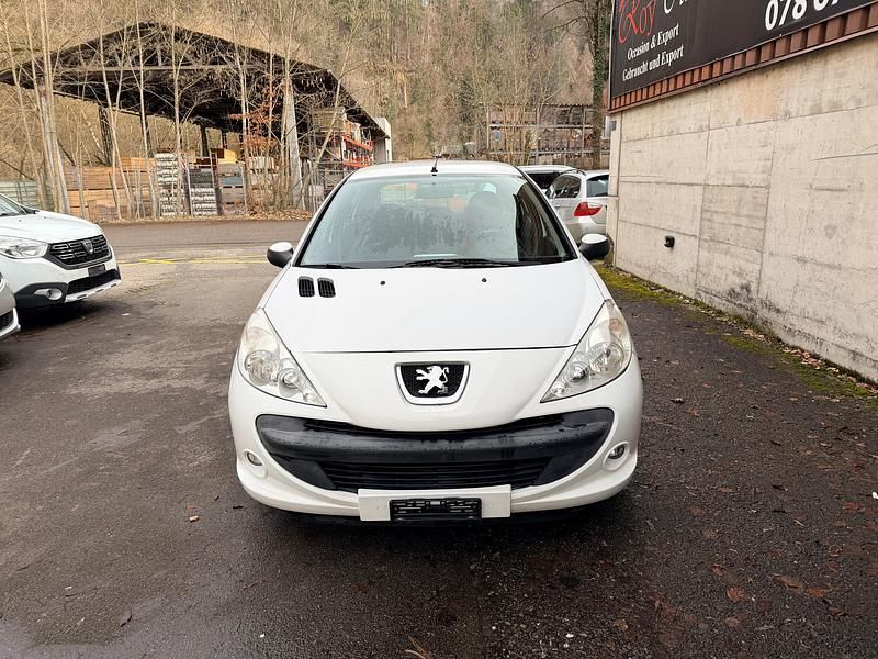 Gebraucht Peugeot 206+ 75 PS (55 kW) 2013 Kleinwagen