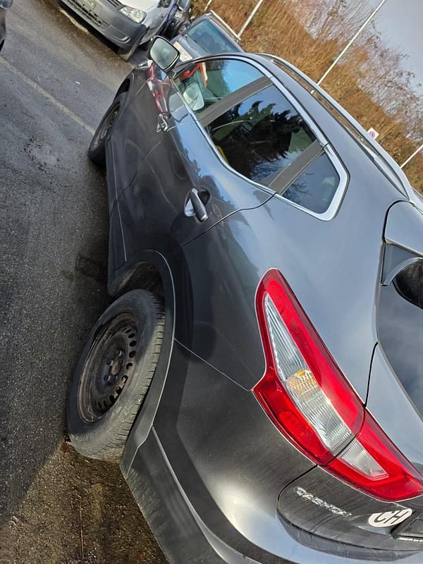 Gebraucht Nissan Qashqai Acenta 115 PS (84 kW) 2016 SUV