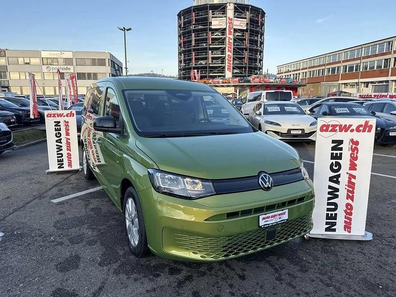 Neu VW Caddy Maxi 116 PS (85 kW) 2026 Grün Van / Kleinbus