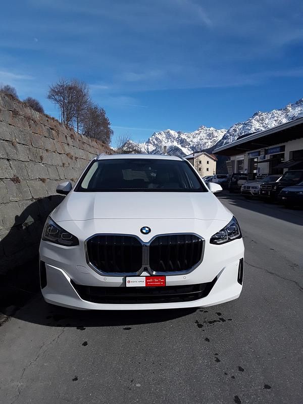 Gebraucht BMW 223 Active Tourer 197 PS (144 kW) 2023 Van / Kleinbus