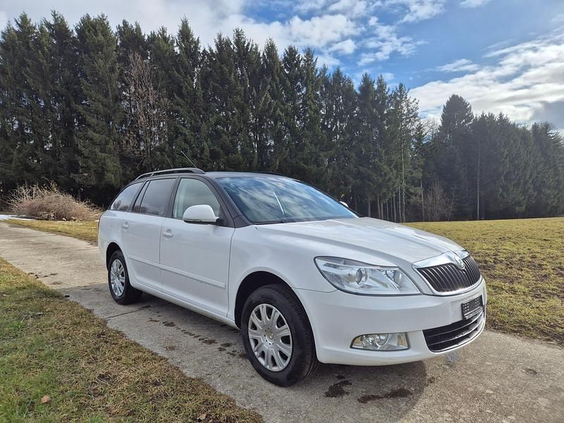 Gebraucht Skoda Octavia Adventure 160 PS (117 kW) 2011 Kombi