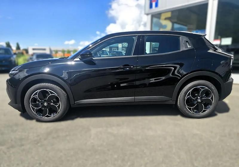 Neu Alfa Romeo Junior 115 kW (157 PS) 2025 Schwarz SUV