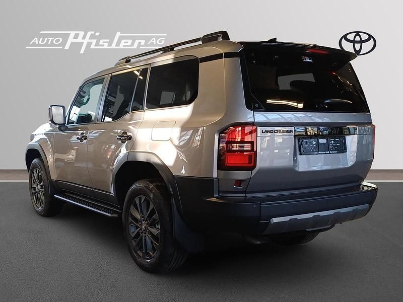 Neu Toyota Land Cruiser 205 PS (150 kW) 2026 Anthrazit SUV