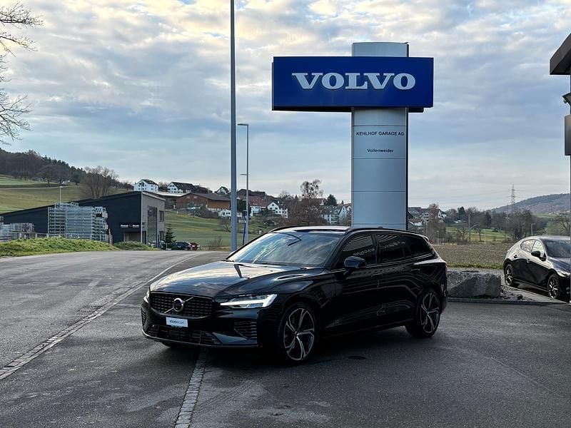 Schwarz Gebraucht 2025 Volvo V60 Plus Kombi | CHF 49’400 (Etwas zu teuer) - Bild 1/4