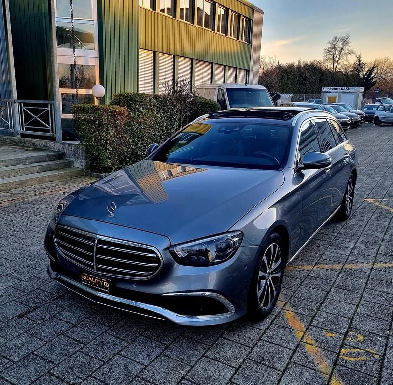 Gebraucht 2020 Mercedes E220 AMG line | CHF 21’999 (Guter Preis) - Bild 1/4