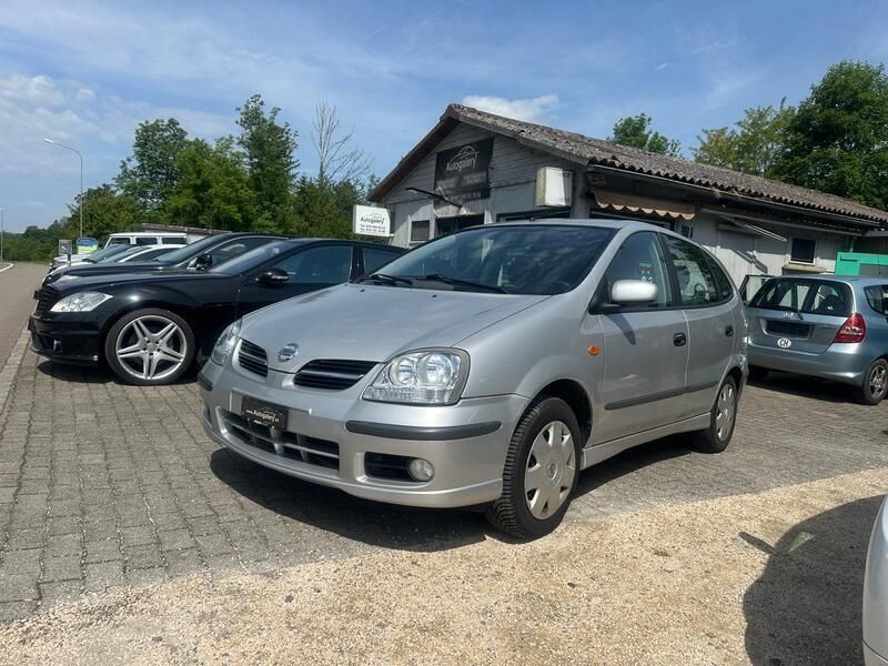 Gebraucht 2005 Nissan Almera Tino Tekna Van / Kleinbus | CHF 4’099 - Bild 1/4