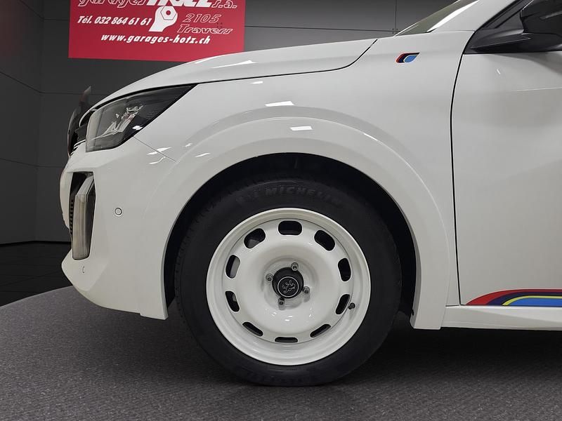 Gebraucht Peugeot 208 99 PS (72 kW) 2025 Weiss Kleinwagen