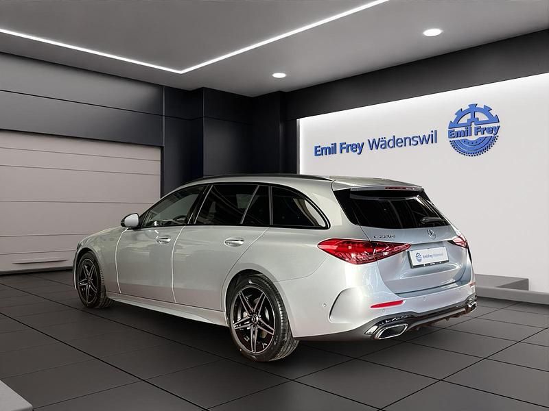 Neu Mercedes C220 AMG line 197 PS (144 kW) 2025 Blau Kombi