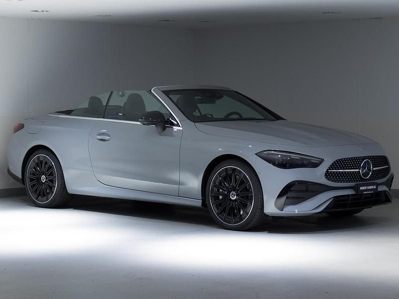 Gebraucht Mercedes CLE450 398 PS (292 kW) 2024 Grau Cabrio
