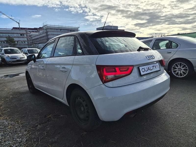 Gebraucht Audi A1 Sportback Attraction 86 PS (63 kW) 2012 Kleinwagen