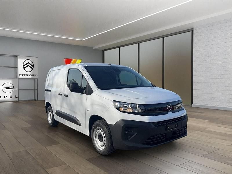 Neu Opel Combo S 110 PS (80 kW) 2025 Limousine