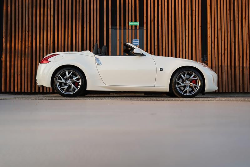 Gebraucht Nissan 370Z Pack 328 PS (241 kW) 2016 Cabrio