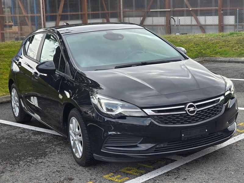 Gebraucht Opel Astra Enjoy 105 PS (77 kW) 2018