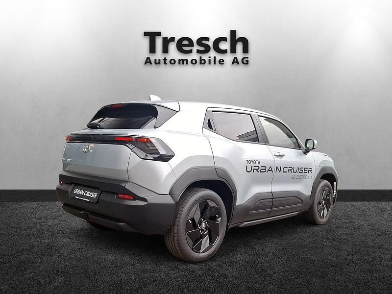 Neu Toyota Urban Cruiser Comfort 105 kW (144 PS) 2026 Silber SUV